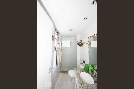 Apartamento à venda com 90m², 3 quartos e 1 vaga Apartamento à venda com 90m², 3 quartos e 1 vagaBanheiro
