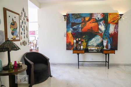 Hall de entrada de apartamento para alugar com 3 quartos, 294m² em Santa Cecília, São Paulo