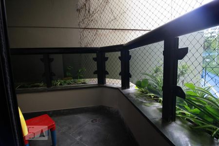 Apartamento à venda com 238m², 4 quartos e 3 vagasVaranda