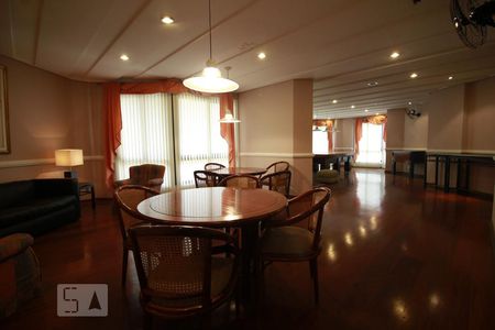 Apartamento à venda com 238m², 4 quartos e 3 vagasSalão de festas