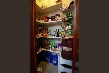 Apartamento à venda com 238m², 4 quartos e 3 vagasDespensa