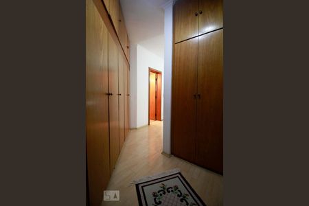 Apartamento à venda com 238m², 4 quartos e 3 vagasArmários suíte 1