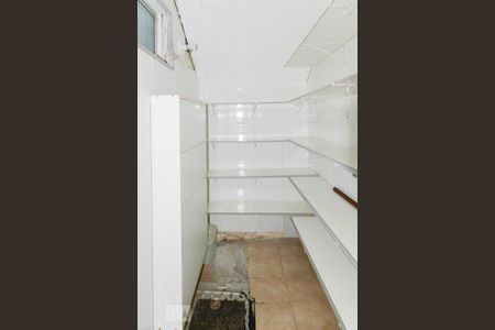 Casa à venda com 170m², 3 quartos e sem vagaArmário cozinha