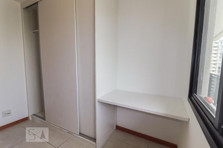 Apartamento à venda com 86m², 3 quartos e 2 vagas Apartamento à venda com 86m², 3 quartos e 2 vagasQuarto 01