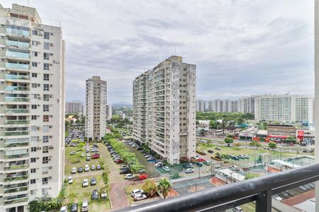 Apartamento à venda com 86m², 3 quartos e 2 vagas Apartamento à venda com 86m², 3 quartos e 2 vagasVaranda Quarto 03 (Suíte)