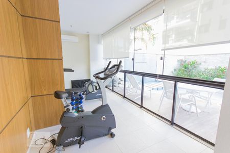 Apartamento à venda com 86m², 3 quartos e 2 vagas Apartamento à venda com 86m², 3 quartos e 2 vagasAcademia