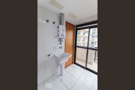 Apartamento à venda com 86m², 3 quartos e 2 vagas Apartamento à venda com 86m², 3 quartos e 2 vagasÁrea de Serviço