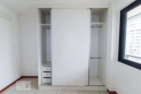 Apartamento à venda com 86m², 3 quartos e 2 vagas Apartamento à venda com 86m², 3 quartos e 2 vagasQuarto 02