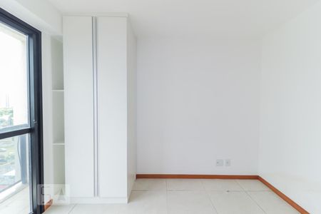 Apartamento à venda com 86m², 3 quartos e 2 vagas Apartamento à venda com 86m², 3 quartos e 2 vagasQuarto 03 (Suíte)