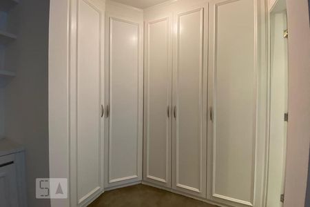 Apartamento à venda com 64m², 1 quarto e 2 vagas Apartamento à venda com 64m², 1 quarto e 2 vagasQuarto - Armários