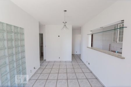 Sala de apartamento para alugar com 2 quartos, 60m² em Barra da Tijuca, Rio de Janeiro