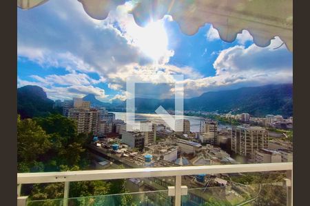 Apartamento à venda com 280m², 4 quartos e 3 vagas Apartamento à venda com 280m², 4 quartos e 3 vagasSuíte 1 vista