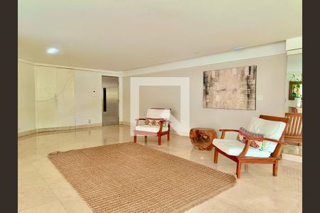 Apartamento à venda com 280m², 4 quartos e 3 vagas Apartamento à venda com 280m², 4 quartos e 3 vagasPortaria