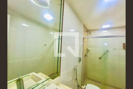 Apartamento à venda com 280m², 4 quartos e 3 vagas Apartamento à venda com 280m², 4 quartos e 3 vagasSuíte 2 banheiro