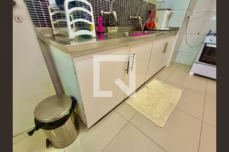 Apartamento à venda com 280m², 4 quartos e 3 vagas Apartamento à venda com 280m², 4 quartos e 3 vagasCopa / Cozinha