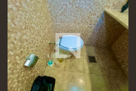 Apartamento à venda com 280m², 4 quartos e 3 vagas Apartamento à venda com 280m², 4 quartos e 3 vagasLavabo