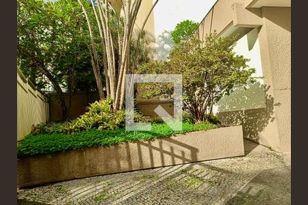 Apartamento à venda com 280m², 4 quartos e 3 vagas Apartamento à venda com 280m², 4 quartos e 3 vagasJardim