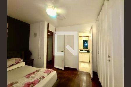 Apartamento à venda com 280m², 4 quartos e 3 vagas Apartamento à venda com 280m², 4 quartos e 3 vagasSuíte 1