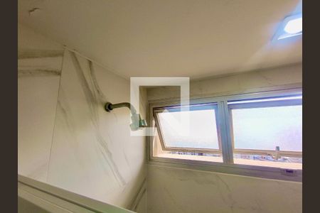 Apartamento à venda com 280m², 4 quartos e 3 vagas Apartamento à venda com 280m², 4 quartos e 3 vagasSuíte 2 banheiro