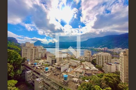 Apartamento à venda com 280m², 4 quartos e 3 vagas Apartamento à venda com 280m², 4 quartos e 3 vagasQuarto 1 vista