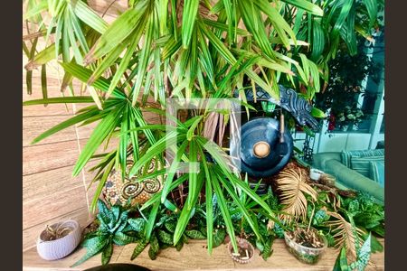 Apartamento à venda com 280m², 4 quartos e 3 vagas Apartamento à venda com 280m², 4 quartos e 3 vagasVaranda