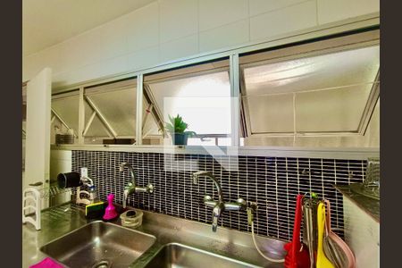 Apartamento à venda com 280m², 4 quartos e 3 vagas Apartamento à venda com 280m², 4 quartos e 3 vagasCopa / Cozinha