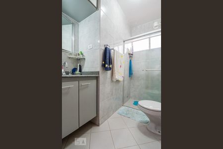 Casa à venda com 250m², 4 quartos e 4 vagasBanheiro