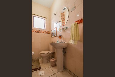 Casa à venda com 250m², 4 quartos e 4 vagasLavabo