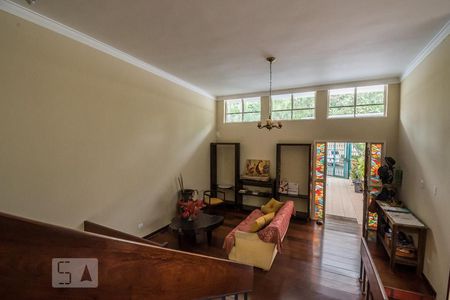 Casa à venda com 250m², 4 quartos e 4 vagasSala