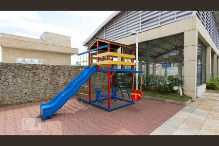 Apartamento à venda com 155m², 3 quartos e 2 vagas Apartamento à venda com 155m², 3 quartos e 2 vagasÁrea Comum - Playground