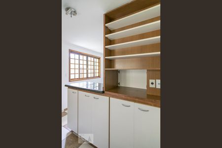 Casa à venda com 121m², 3 quartos e 4 vagas Casa à venda com 121m², 3 quartos e 4 vagasCozinha