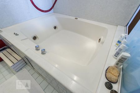 Apartamento à venda com 198m², 3 quartos e 3 vagasDetalhe