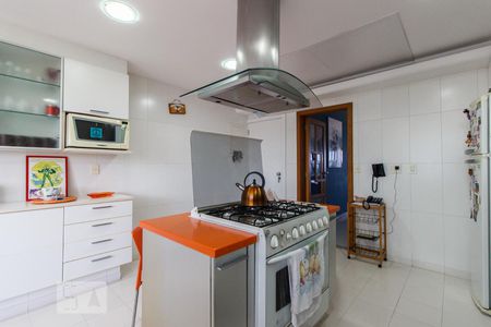 Apartamento à venda com 198m², 3 quartos e 3 vagasCozinha