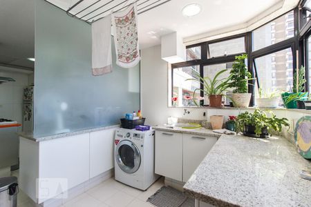 Apartamento à venda com 198m², 3 quartos e 3 vagasÁrea de Serviço