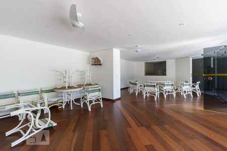 Apartamento à venda com 198m², 3 quartos e 3 vagasSalão de Festas