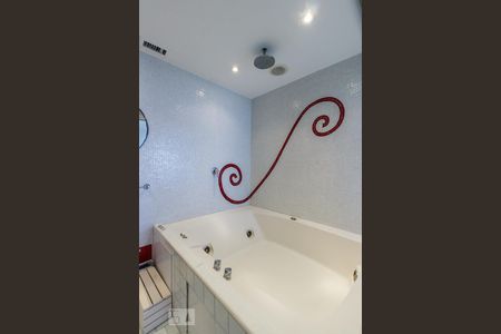 Apartamento à venda com 198m², 3 quartos e 3 vagasBanheiro Suíte 1