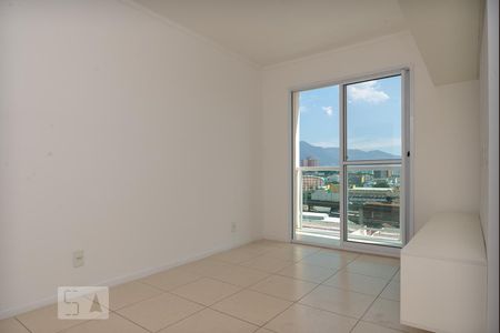 Apartamento para alugar com 2 quartos, 55m² em São Cristóvão, Rio de Janeiro