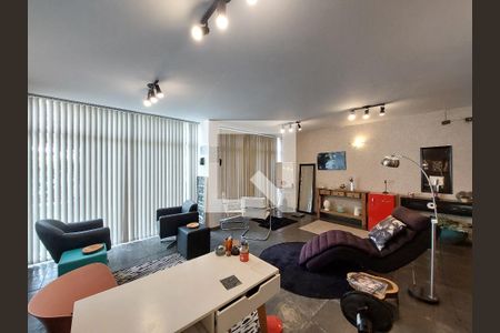 Casa à venda com 500m², 6 quartos e 6 vagasSala Lofit