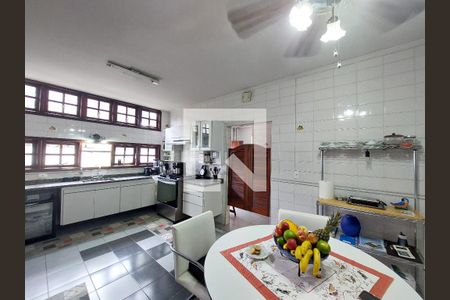 Casa à venda com 500m², 6 quartos e 6 vagasCozinha