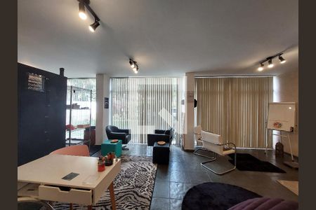 Casa à venda com 500m², 6 quartos e 6 vagasSala Lofit