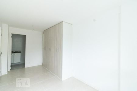 Suíte  de apartamento à venda com 2 quartos, 77m² em Santa Rosa, Niterói