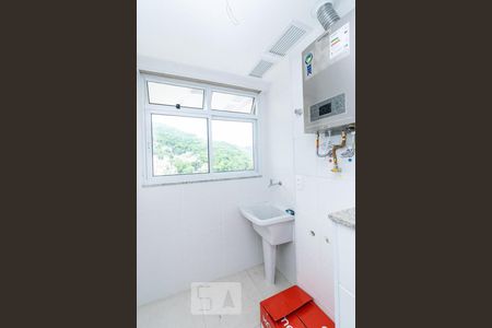Apartamento à venda com 77m², 2 quartos e 1 vaga Apartamento à venda com 77m², 2 quartos e 1 vagaÁrea