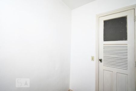 Apartamento à venda com 130m², 3 quartos e 1 vagaQuarto Serviço 
