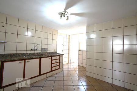 Apartamento à venda com 130m², 3 quartos e 1 vagaCozinha 