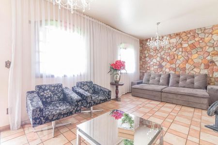 Casa para alugar com 3 quartos, 200m² em Ipiranga, Belo Horizonte