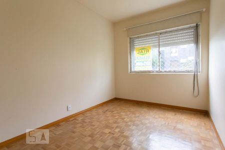 Quarto 1 de apartamento para alugar com 2 quartos, 56m² em São Sebastião, Porto Alegre