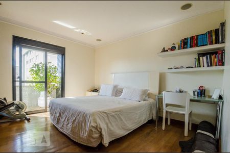 Apartamento à venda com 319m², 4 quartos e 5 vagasSuíte 4