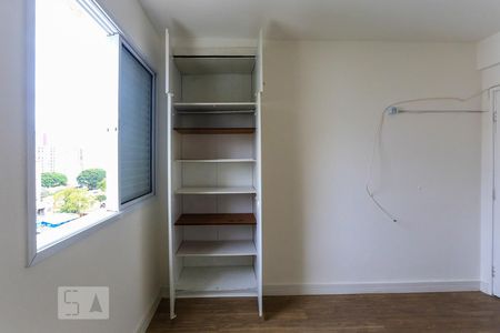 Quarto 1 Armário de apartamento para alugar com 2 quartos, 90m² em Pinheiros, São Paulo