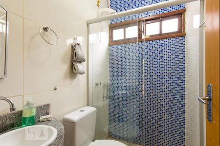 Banheiro de casa à venda com 2 quartos, 70m² em Ouro Preto, Belo Horizonte