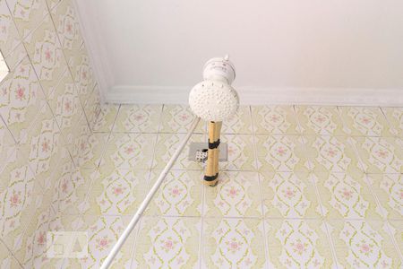 Detalhe banheiro  de casa para alugar com 2 quartos, 80m² em Chácara Califórnia, São Paulo